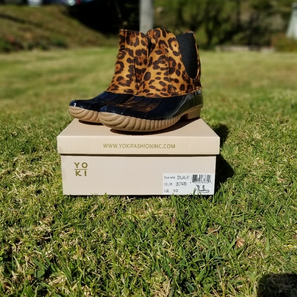 Yoki Leopard print Rain Boot - Picture 3 of 3